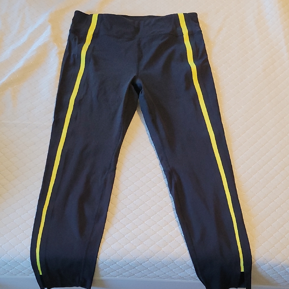Zyia Women's Black Leggings with Yellow Stripes